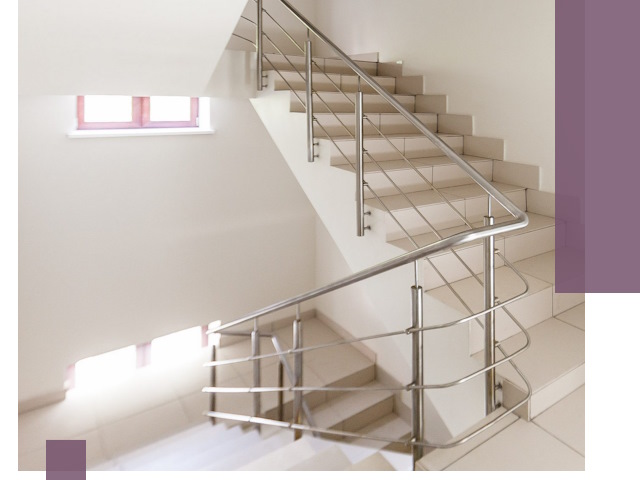 Установка и замена перил в подъезде в Донском